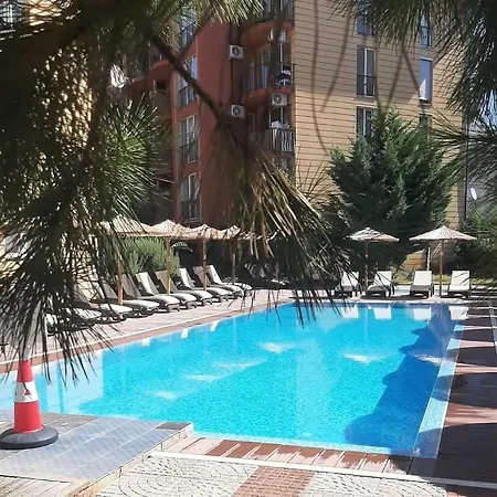 Sunny Апартаменты *