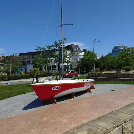 Sunny Солнечный берег