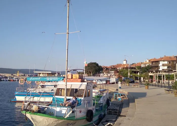 Sunny Апартамент